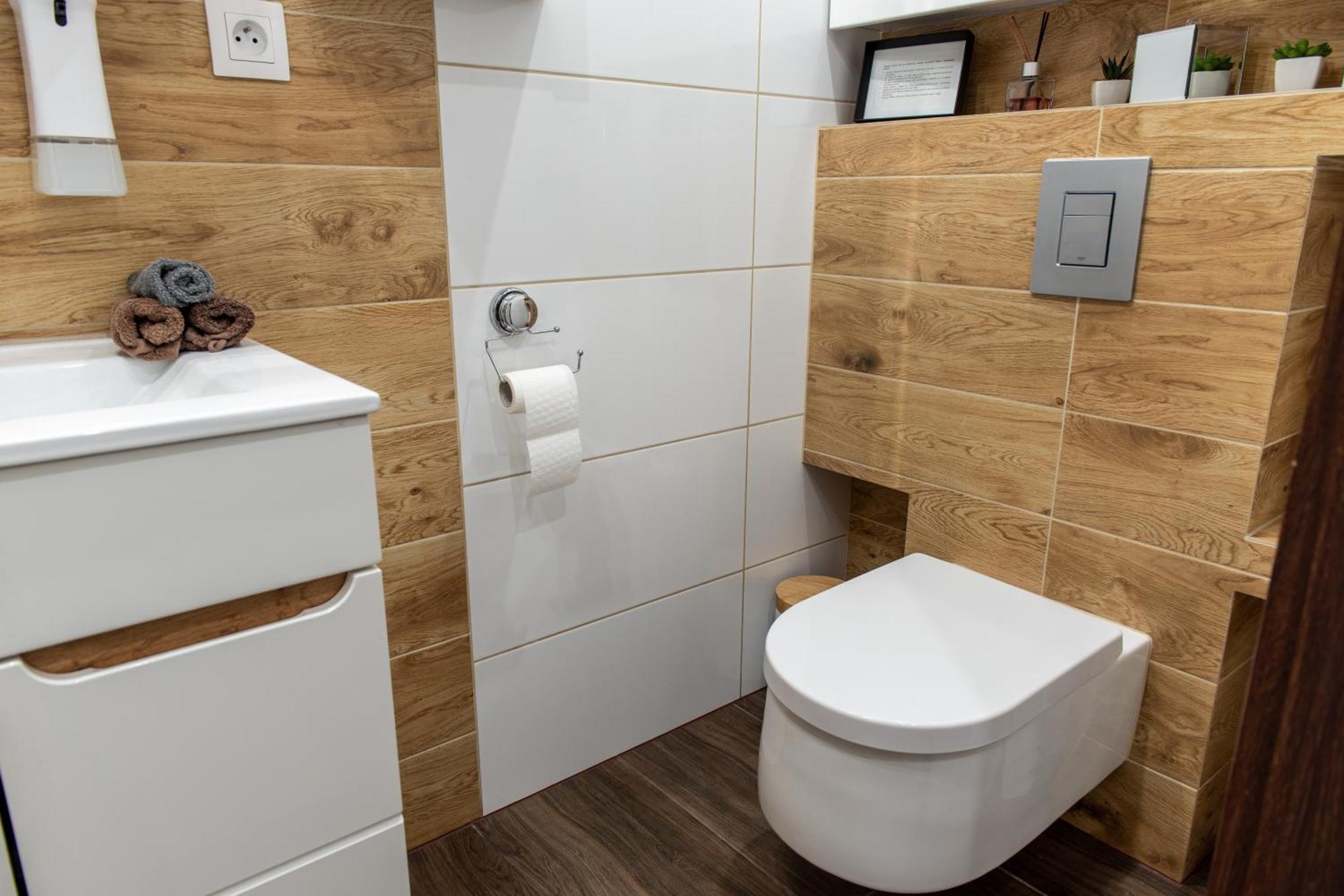 זיילונה גאורה Apartament Crooked Stairs מראה חיצוני תמונה