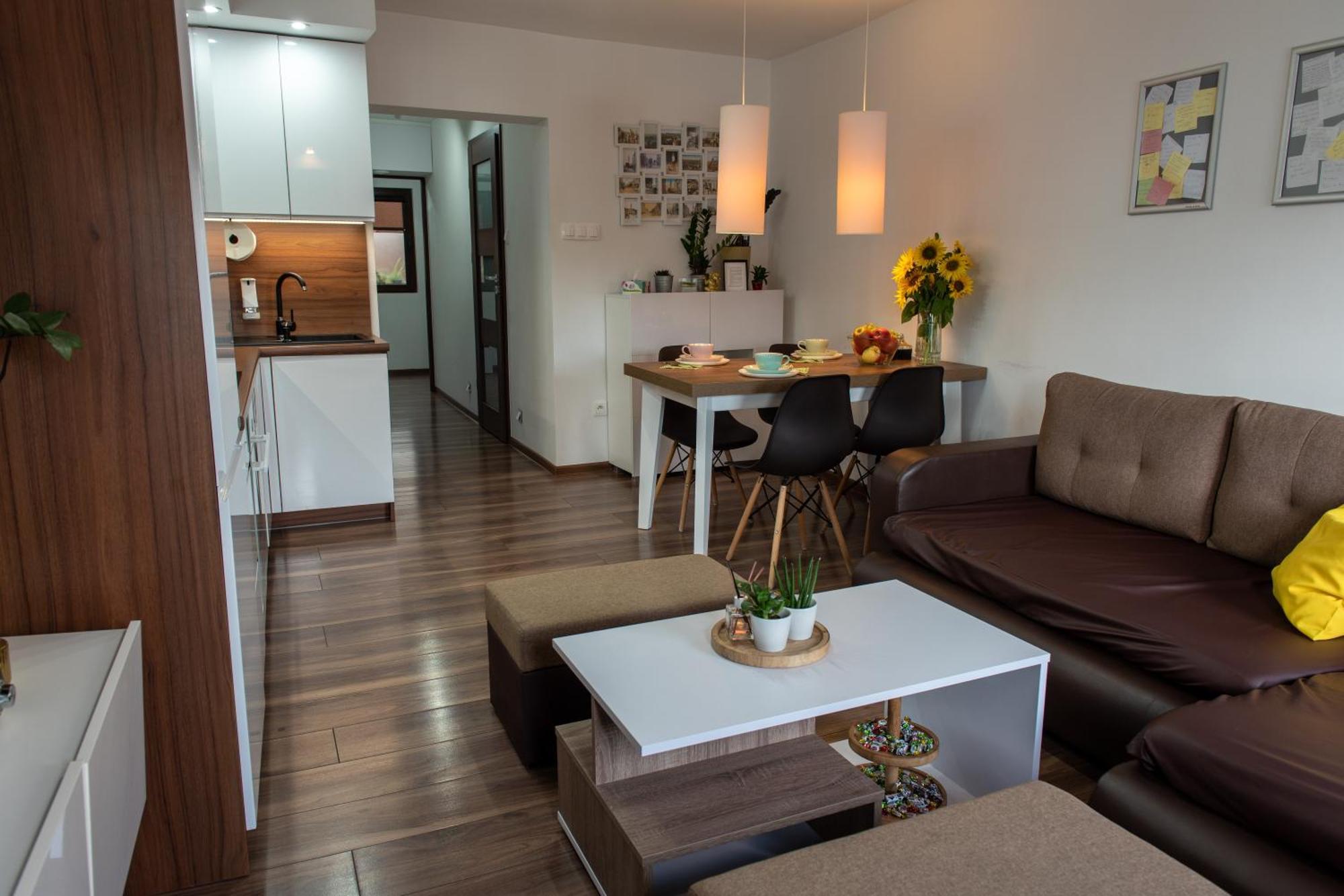 זיילונה גאורה Apartament Crooked Stairs מראה חיצוני תמונה