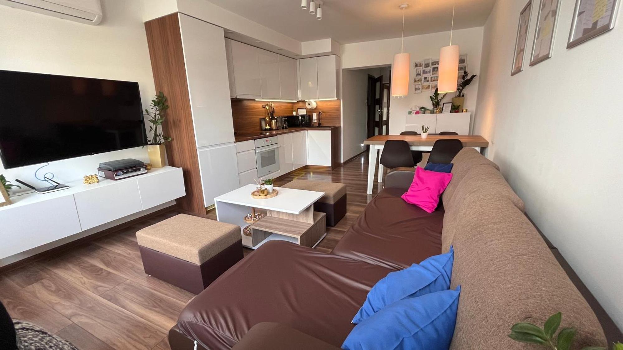 זיילונה גאורה Apartament Crooked Stairs מראה חיצוני תמונה